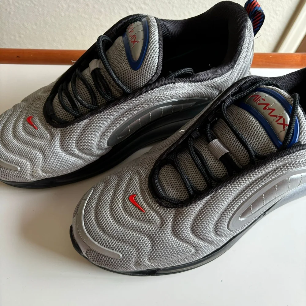 Nike AirMax 720 - Picture 3 of 16